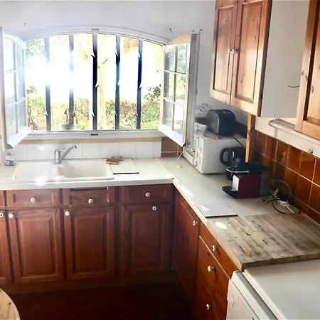 Holiday home Trelus Yourhosthelper *