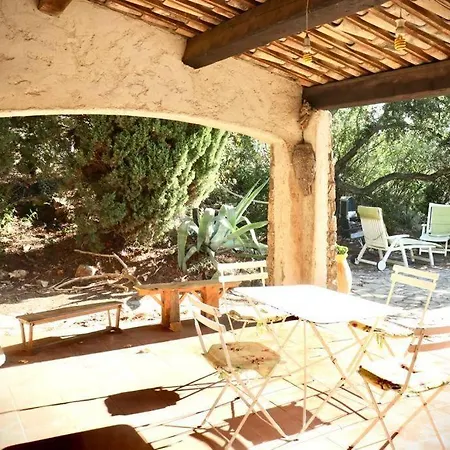 Holiday home Trelus Yourhosthelper
